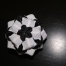 我自己设计的黑白配系列纸艺花球（花影）