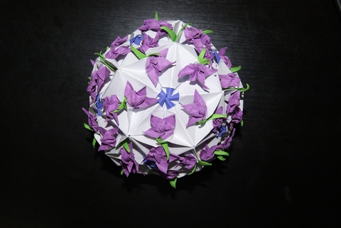 我自己设计的胡姬花之恋系列折纸作品紫烟