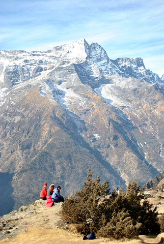 尼泊尔珠峰南坡Everest Base Camp（EBC）三女爬行记【开篇】d
