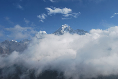 尼泊尔珠峰南坡Everest Base Camp（EBC）三女爬行记【救命啊】