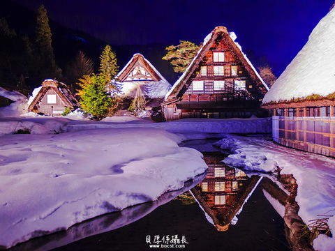 日本【冬天合掌村點燈】倒影の美