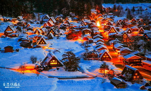 日本【冬天合掌村點燈】仰望星空。瞭望童話村！