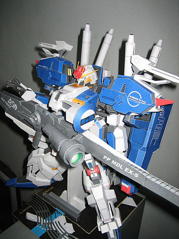 剛彈超大紙模型：EX-S Gundam